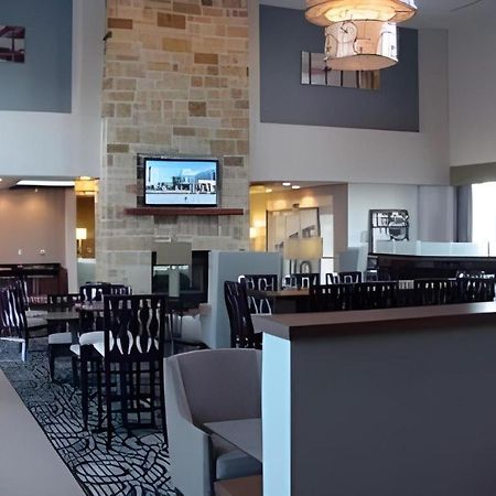 Holiday Inn Express & Suites Fredericksburg By Ihg Luaran gambar