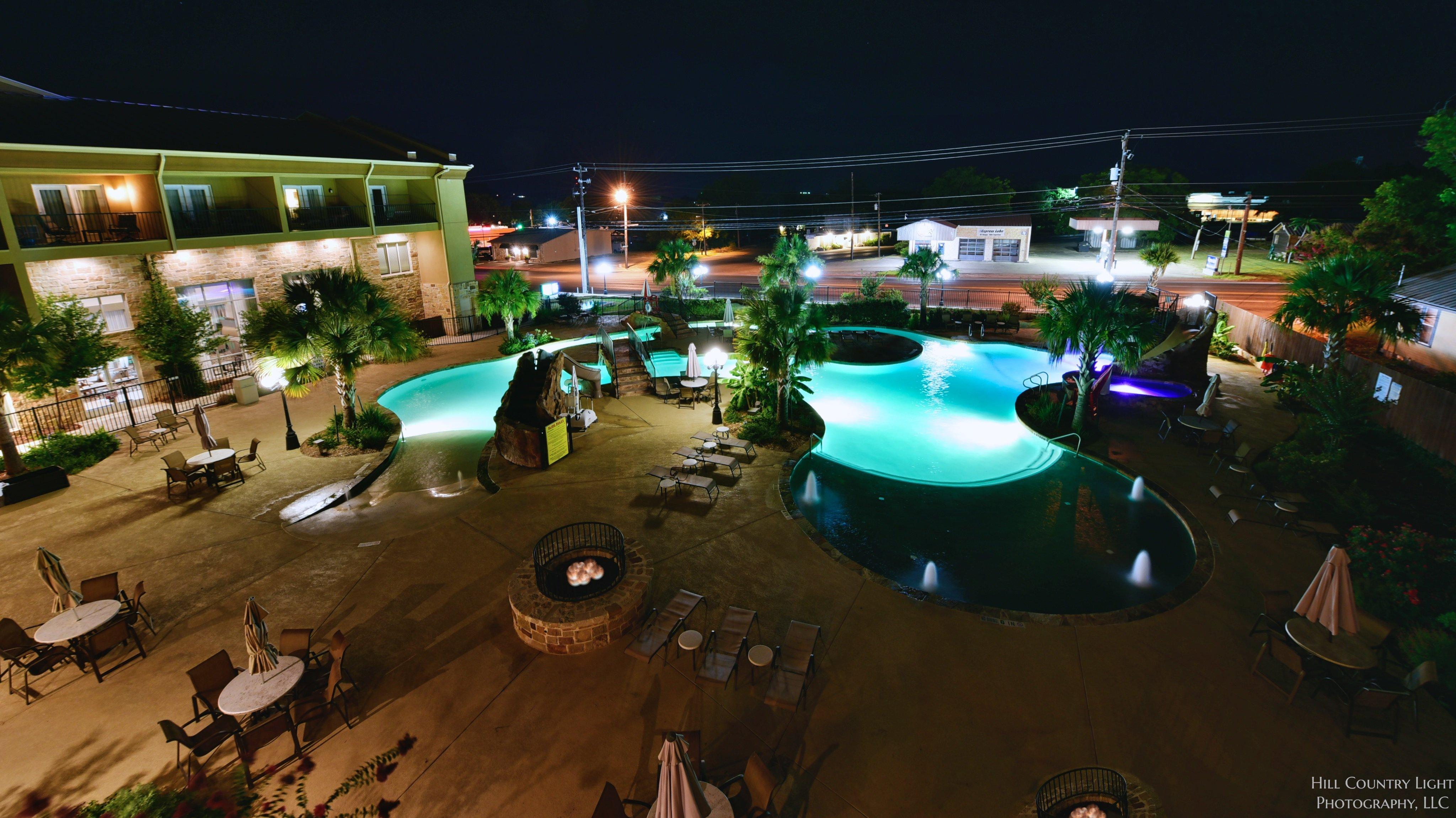 Holiday Inn Express & Suites Fredericksburg By Ihg Luaran gambar
