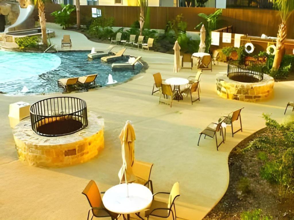 Holiday Inn Express & Suites Fredericksburg By Ihg Luaran gambar