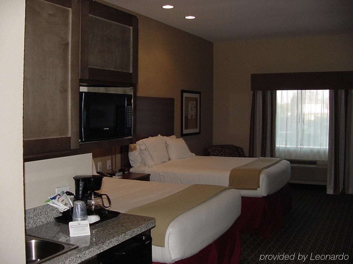 Holiday Inn Express & Suites Fredericksburg By Ihg Bilik gambar